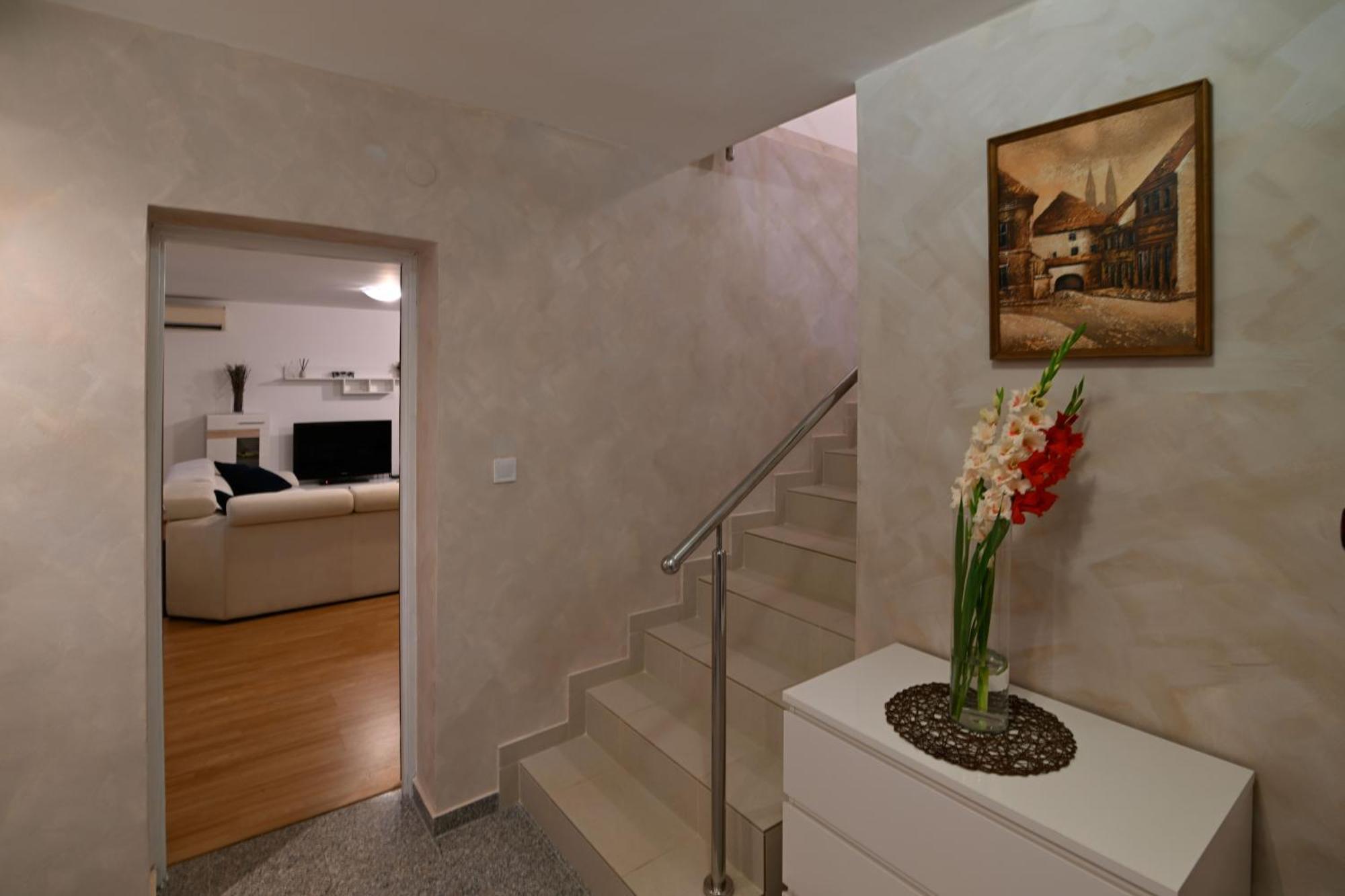 Villa Carobni Pogled Zagreb Extérieur photo
